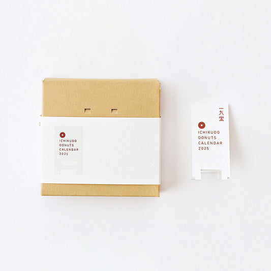 Kalendarz biurkowy na 2026 z pączkami Donut Calendar Ichikudo Printing